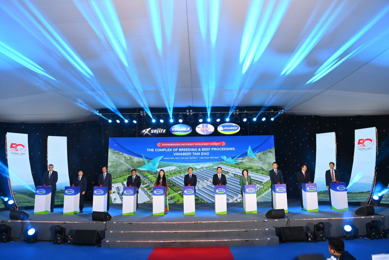Lễ khởi công Dự án Tổ hợp chăn nuôi và chế biến thịt bò Vinabeef Tam Đảo do tập đoàn Sojitz và Vinamilk đầu tư